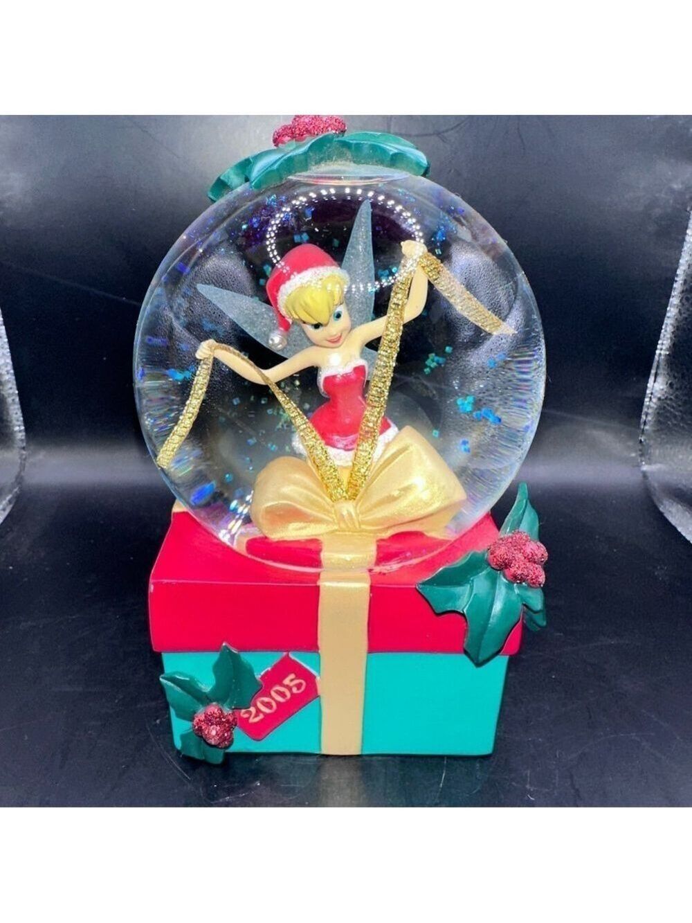 Vintage 2005 Disney Store Tinkerbell Mistletoe Christmas Snow Globe